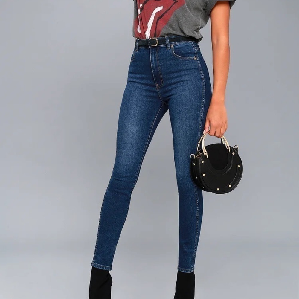 Rollas eastcoast high rise super skinny jeans size 26 dark wash